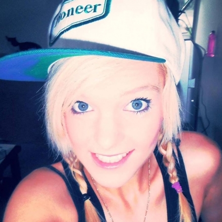 emzdilemz1ah's avatar